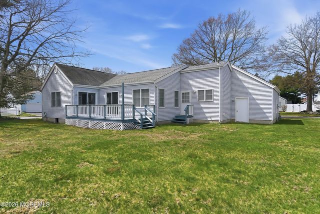 101 Foxwood Lane, Forked River, NJ 08731