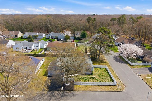 101 Foxwood Lane, Forked River, NJ 08731