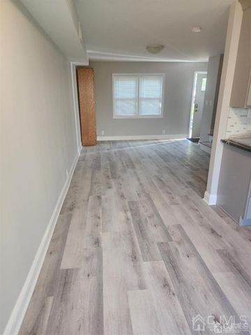 3 Elm Court, Metuchen, NJ 08840