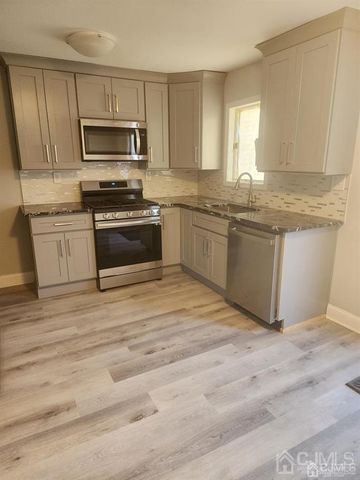 3 Elm Court, Metuchen, NJ 08840