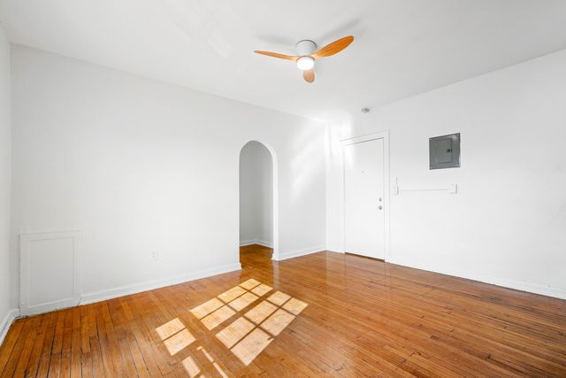 623 Park Place 15, West Palm Beach, FL 33401