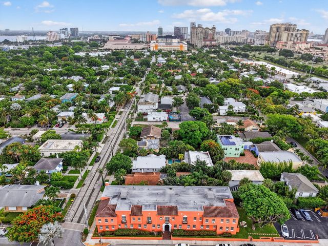 623 Park Place 15, West Palm Beach, FL 33401