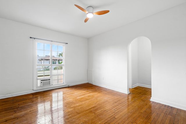 623 Park Place 15, West Palm Beach, FL 33401