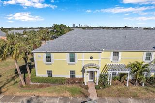 107 SEAHORSE DRIVE SE A, St Petersburg, FL 33705
