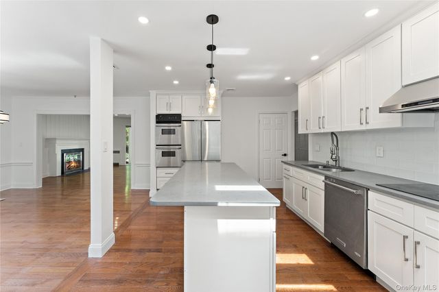 128 Moorland Drive, Scarsdale, NY 10583