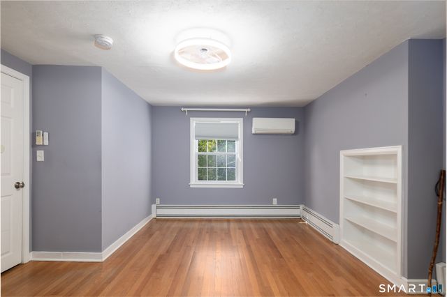 300 Ford Street, Milford, CT 06461