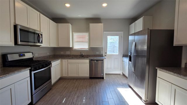 914 Redinger Ridge Drive, Houston, TX 77336