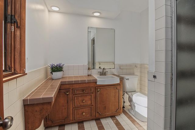 6700 Hillside Lane, Edina, MN 55439