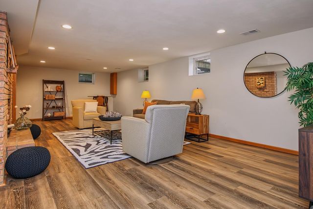 6700 Hillside Lane, Edina, MN 55439