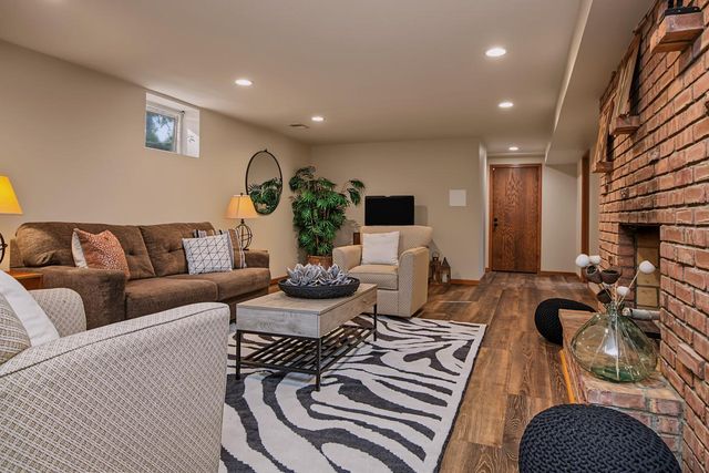 6700 Hillside Lane, Edina, MN 55439
