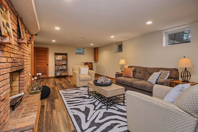 6700 Hillside Lane, Edina, MN 55439