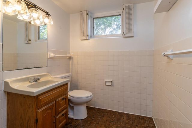 6700 Hillside Lane, Edina, MN 55439
