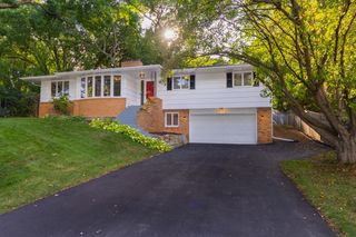 6700 Hillside Lane, Edina, MN 55439