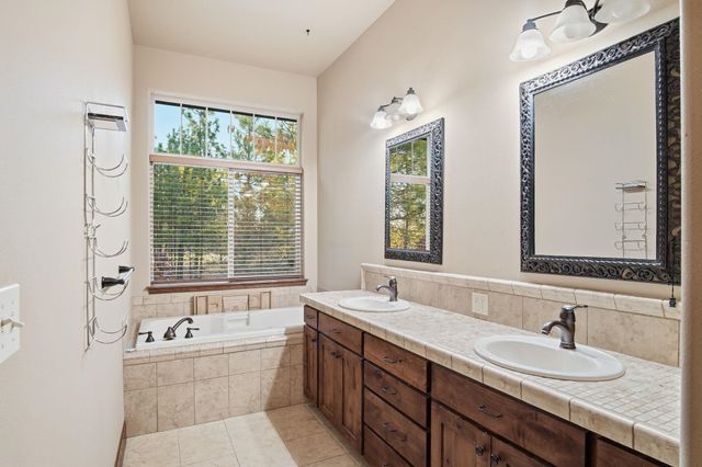 1610 W Panorama Ave, Spokane, WA 99208