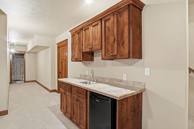 1610 W Panorama Ave, Spokane, WA 99208