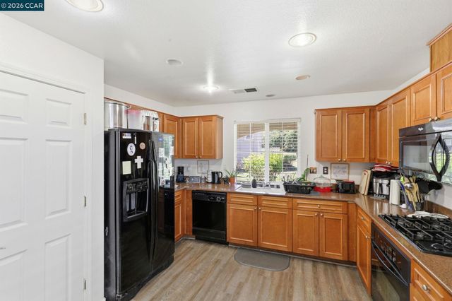 356 Turnstone Circle, Pittsburg, CA 94565