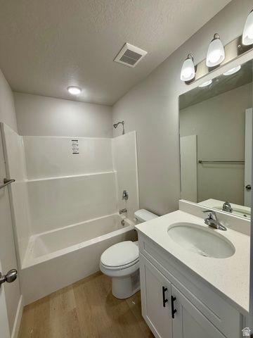 2338 E SEGO LILIY DR, Eagle Mountain, UT 84005