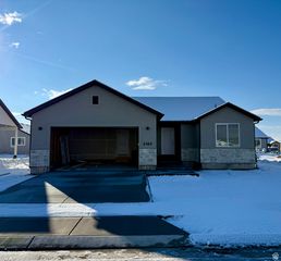 2338 E SEGO LILIY DR, Eagle Mountain, UT 84005