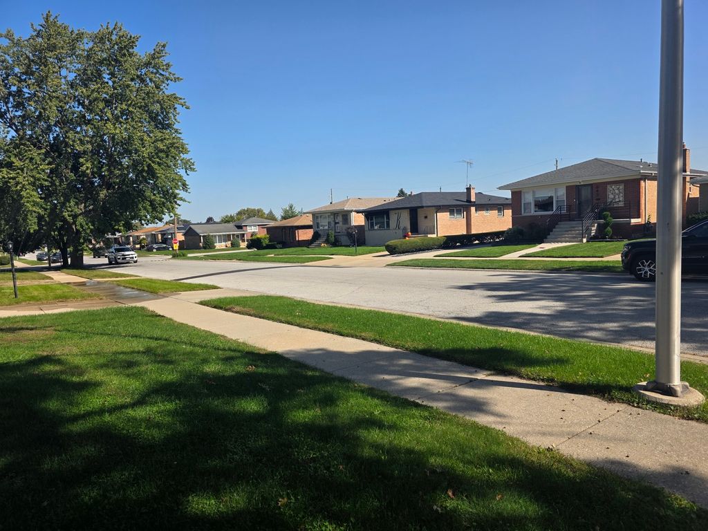 654 Yates Avenue, Calumet City, IL 60409 — photo 3