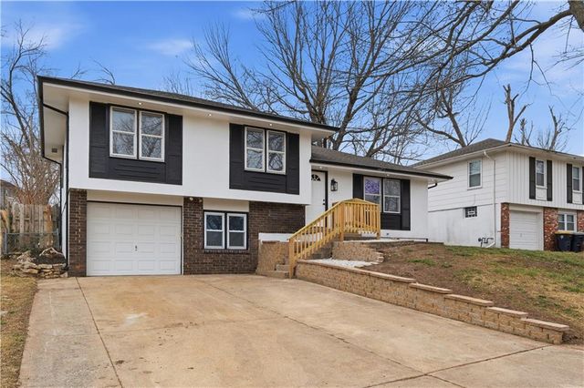 11608 Greenwood Road, Kansas City, MO 64134