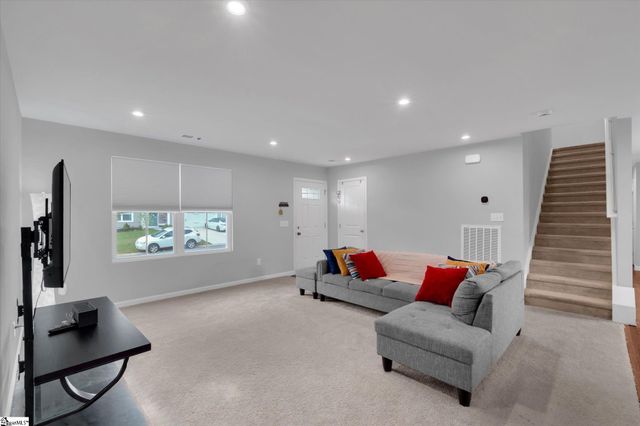 819 Throckmorton Court, Greenville, SC 29605