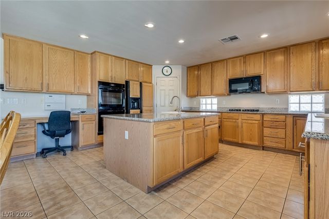 6680 Blue Sapphire Avenue, Las Vegas, NV 89110