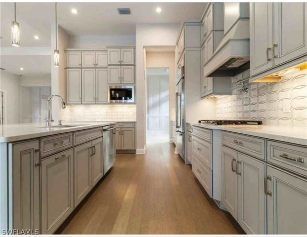 15270 Arpino CT, Naples, FL 34114