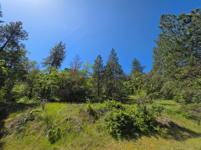 Knowles Road, Medford, OR 97501