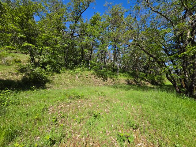 Knowles Road, Medford, OR 97501