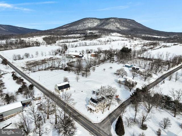 1101 DOUBLING GAP RD, Newville, PA 17241