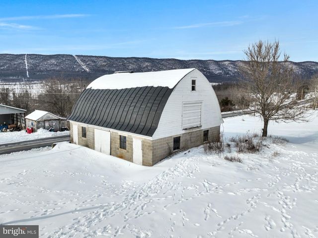 1101 DOUBLING GAP RD, Newville, PA 17241