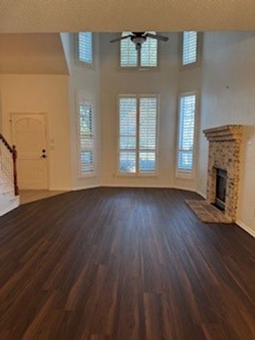 1926 Twin Oaks Circle, Grapevine, TX 76051