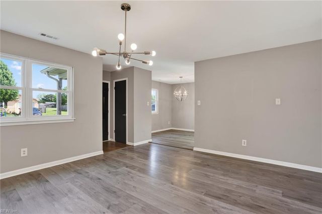 3812 Peach Orchard CIR, Portsmouth, VA 23703