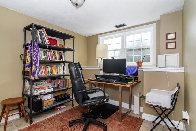 210 Bacon St, Natick, MA 01760