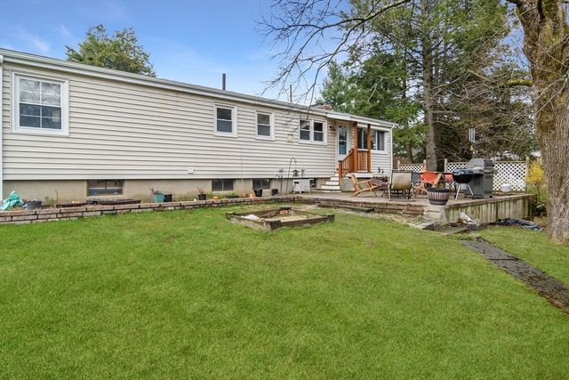 210 Bacon St, Natick, MA 01760