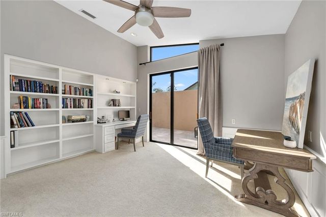 4556 Pond Apple DR N, Naples, FL 34119