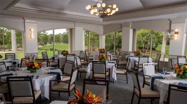 4556 Pond Apple DR N, Naples, FL 34119