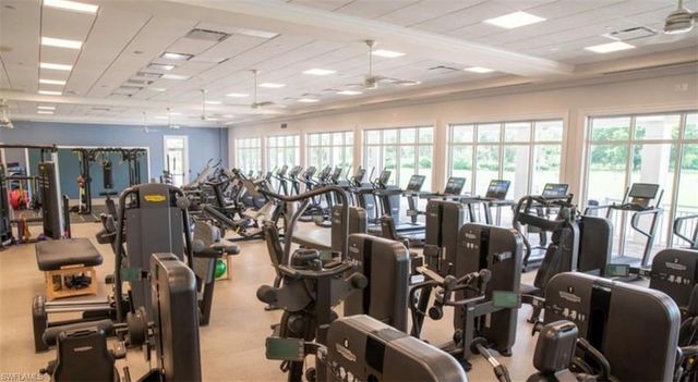 4556 Pond Apple DR N, Naples, FL 34119