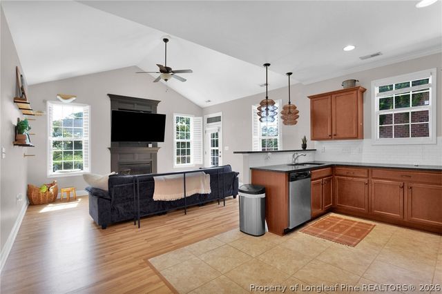 829 Falling Creek Lane, Fayetteville, NC 28304