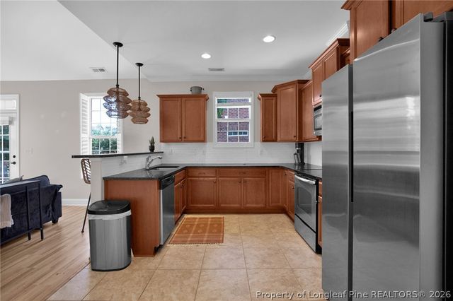 829 Falling Creek Lane, Fayetteville, NC 28304