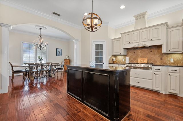 7906 County Rd 6220, Shallowater, TX 79363