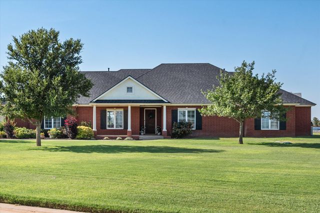 7906 County Rd 6220, Shallowater, TX 79363