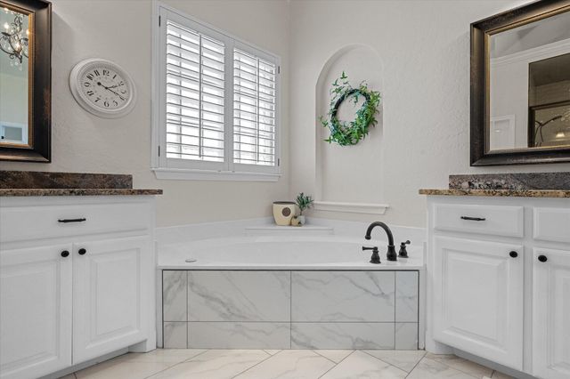 7906 County Rd 6220, Shallowater, TX 79363