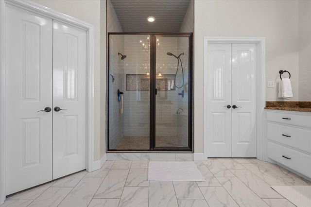 7906 County Rd 6220, Shallowater, TX 79363