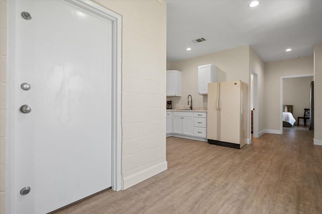 7906 County Rd 6220, Shallowater, TX 79363