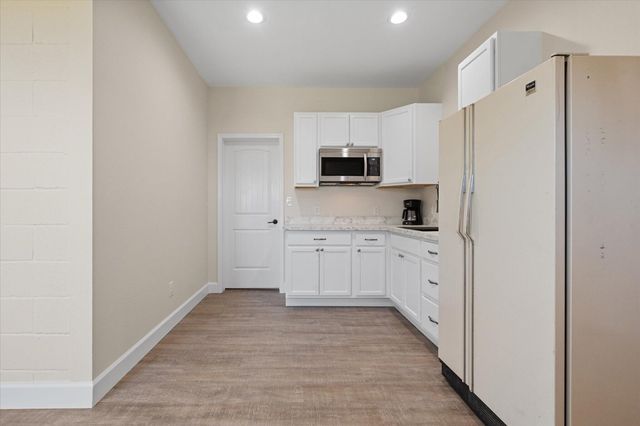 7906 County Rd 6220, Shallowater, TX 79363