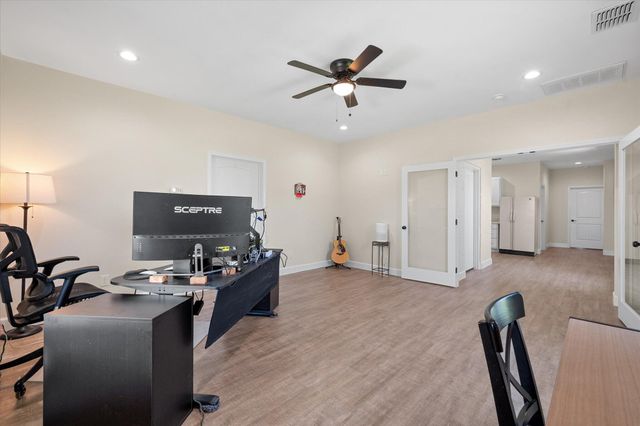 7906 County Rd 6220, Shallowater, TX 79363