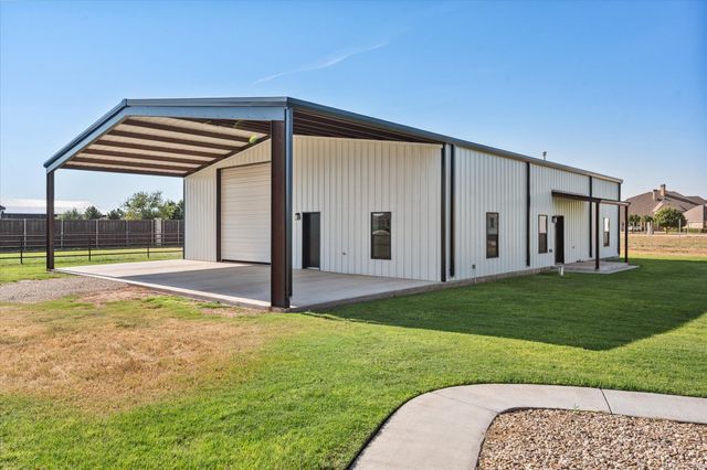 7906 County Rd 6220, Shallowater, TX 79363