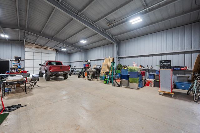 7906 County Rd 6220, Shallowater, TX 79363