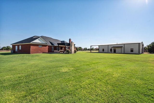 7906 County Rd 6220, Shallowater, TX 79363